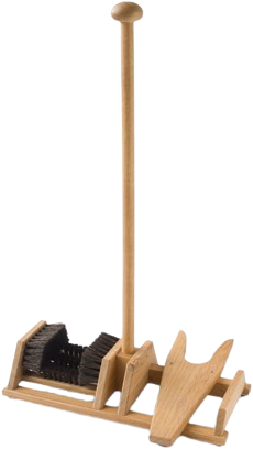 Stiefelknecht mit Bürsten